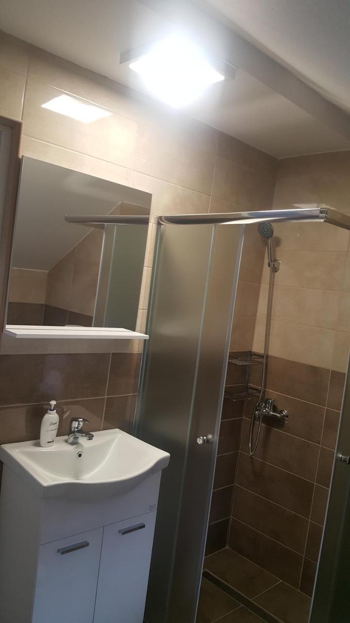 Pansion I Restoran ,, Pogled" Hotel Han Pijesak Екстериор снимка