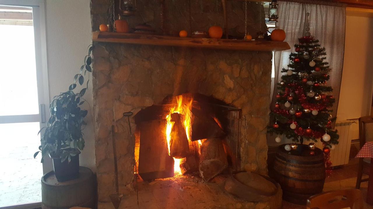 Pansion I Restoran ,, Pogled" Hotel Han Pijesak Екстериор снимка