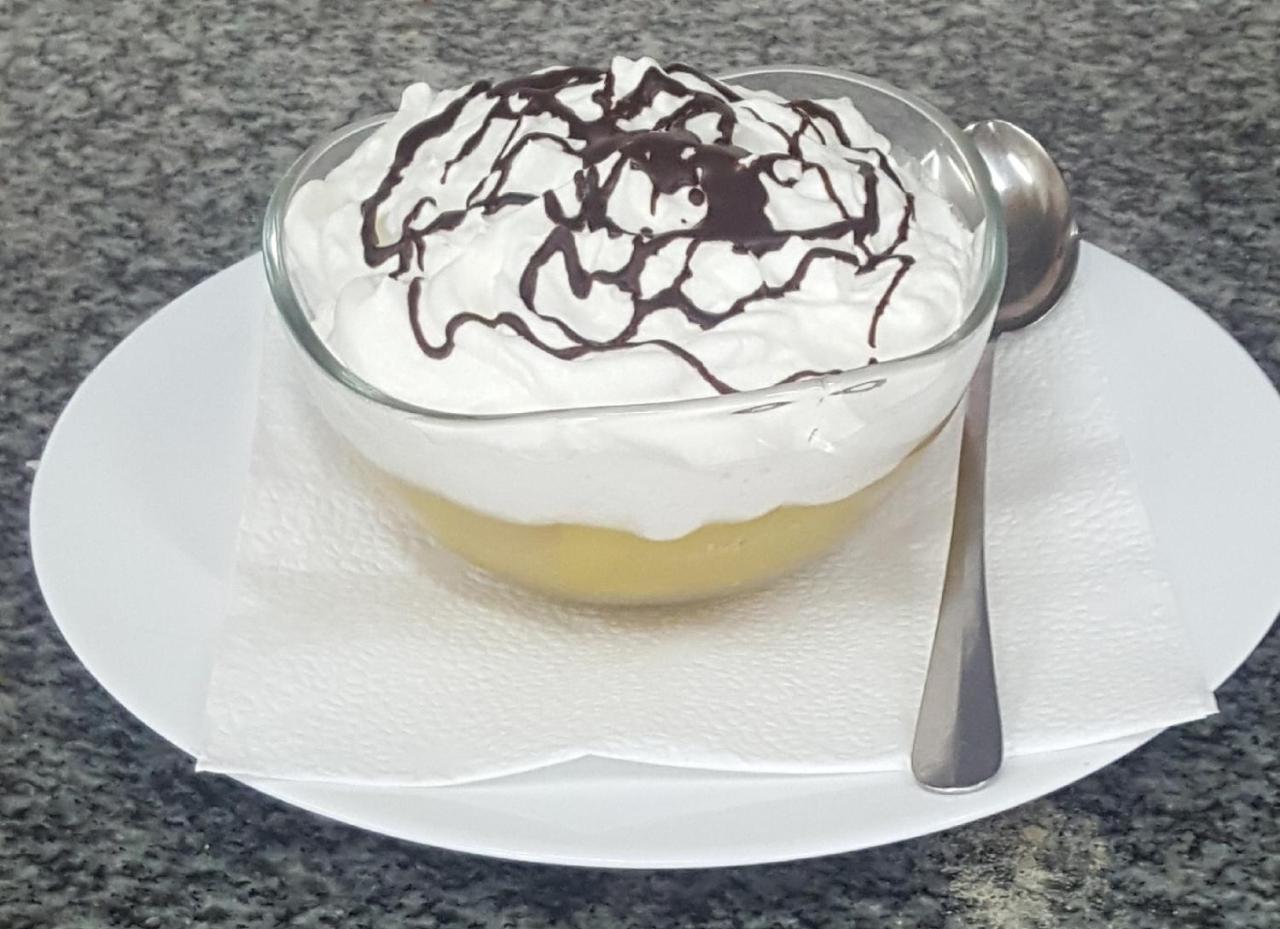 Pansion I Restoran ,, Pogled" Hotel Han Pijesak Екстериор снимка