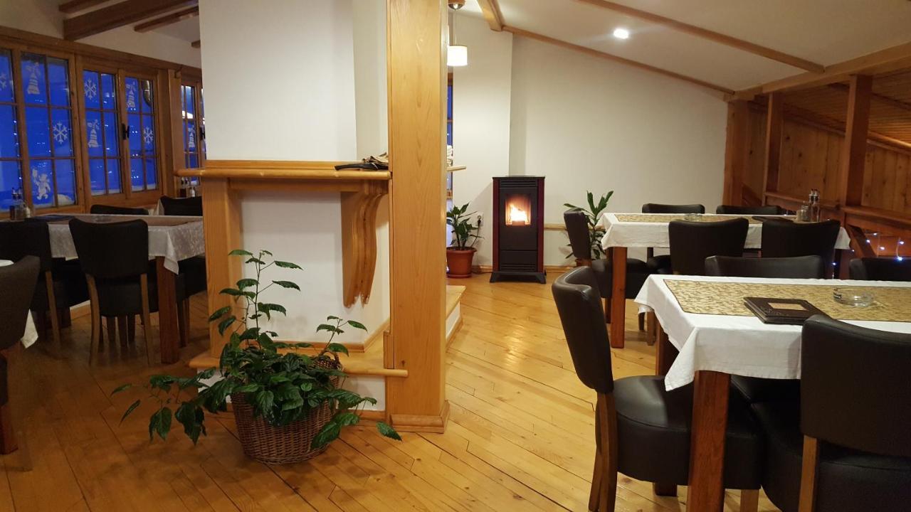 Pansion I Restoran ,, Pogled" Hotel Han Pijesak Екстериор снимка
