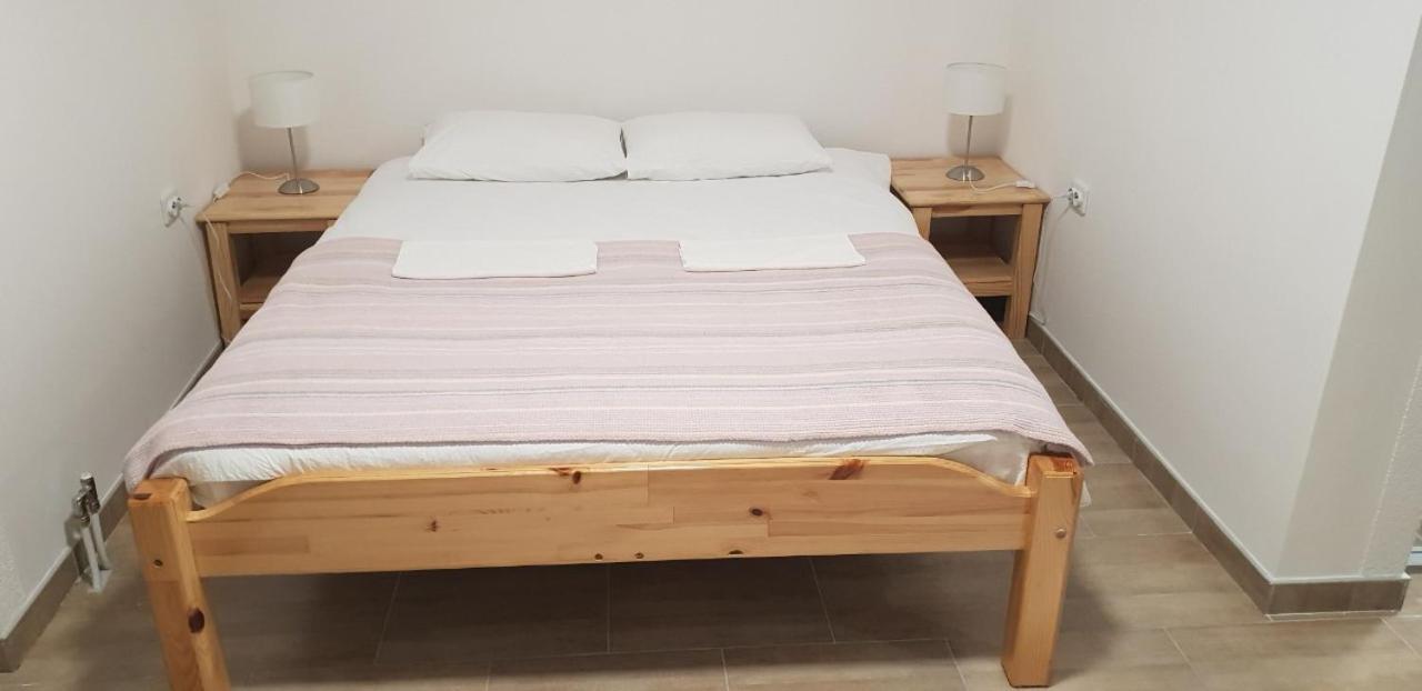 Pansion I Restoran ,, Pogled" Hotel Han Pijesak Екстериор снимка