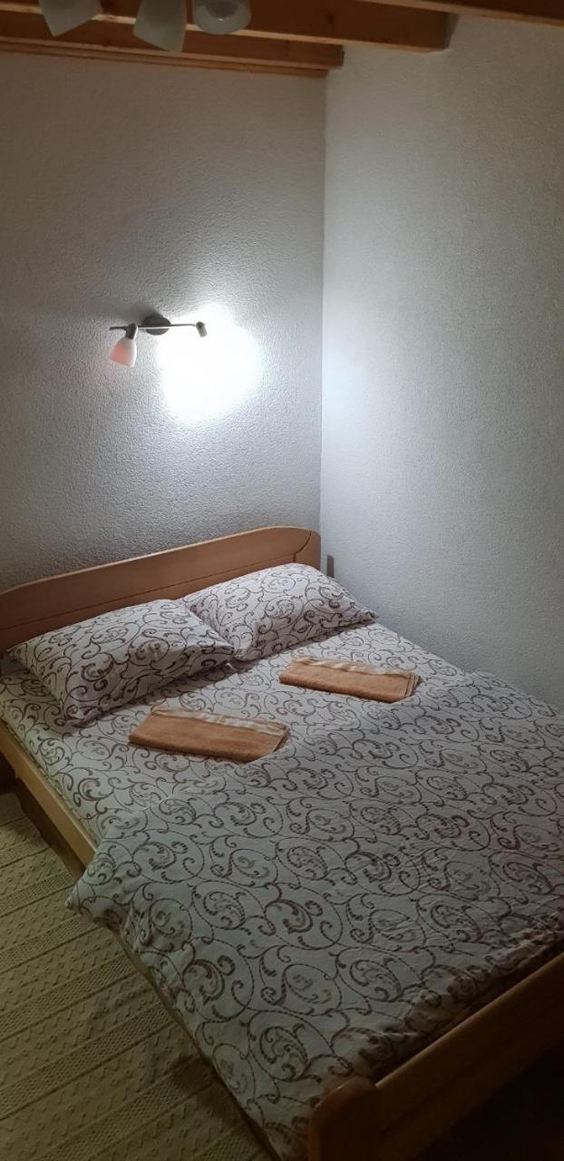 Pansion I Restoran ,, Pogled" Hotel Han Pijesak Екстериор снимка