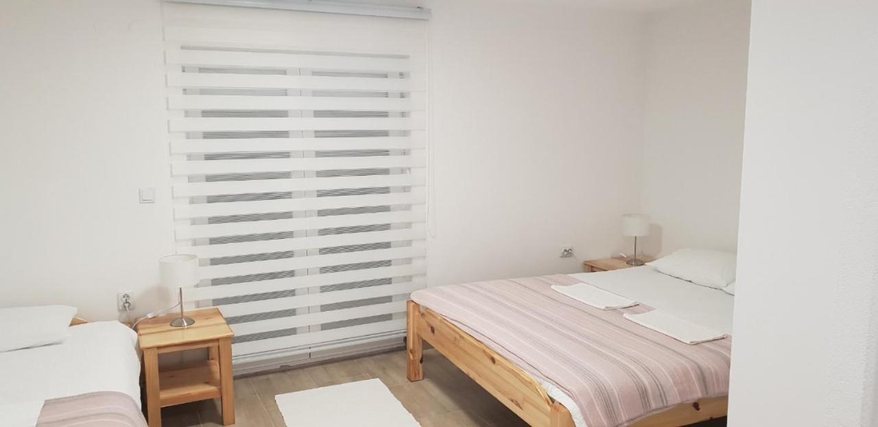 Pansion I Restoran ,, Pogled" Hotel Han Pijesak Екстериор снимка
