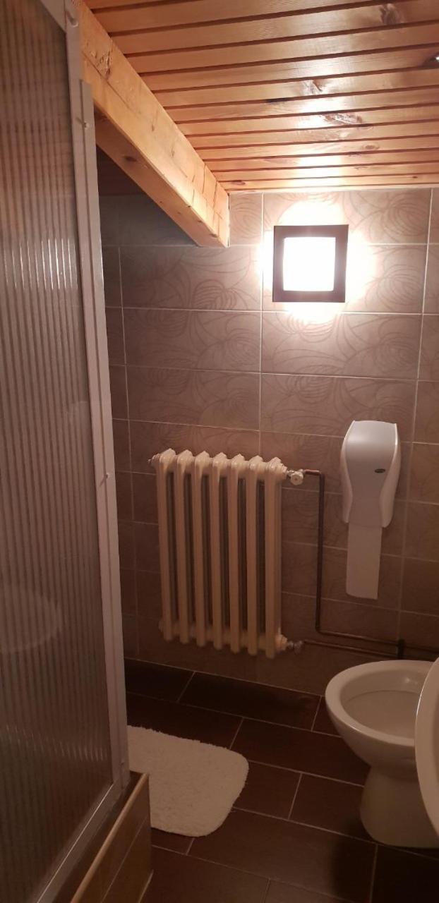 Pansion I Restoran ,, Pogled" Hotel Han Pijesak Екстериор снимка
